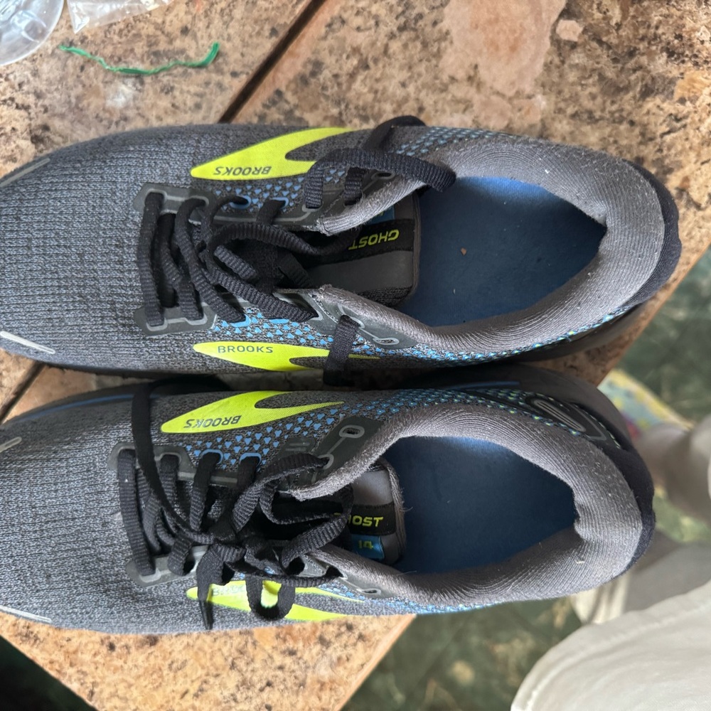 Brooks Men's Athletic Shoes in Gray and Neon Yellow